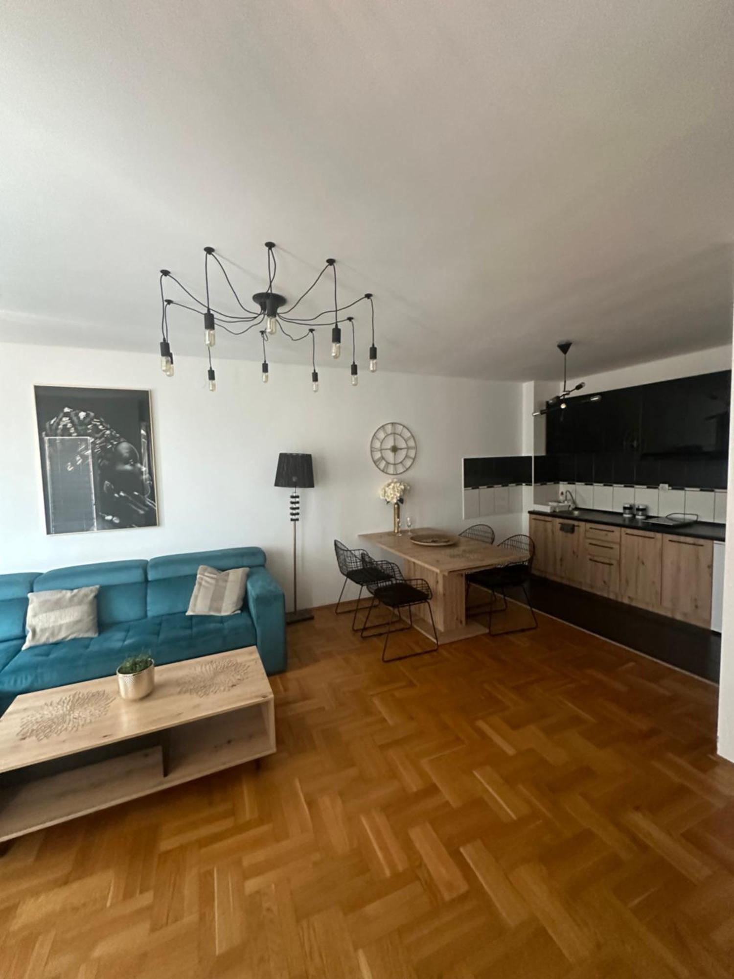 Lux Stan Na Dan Pozarevac Apartment Exterior photo
